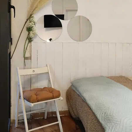 Apartamento With Bathroom, Refrigerator And Microwave Barcelona