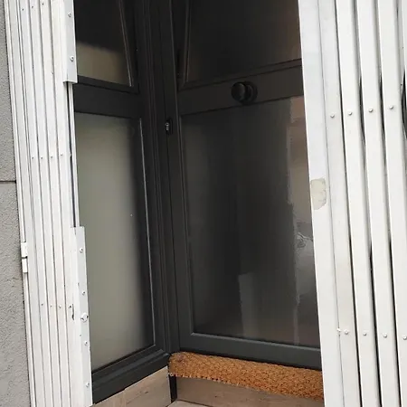 Apartamento With Bathroom, Refrigerator And Microwave Barcelona